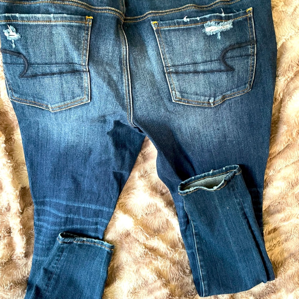 American Eagle Size 12 -360 Stretch Skinny Distressed Jeans